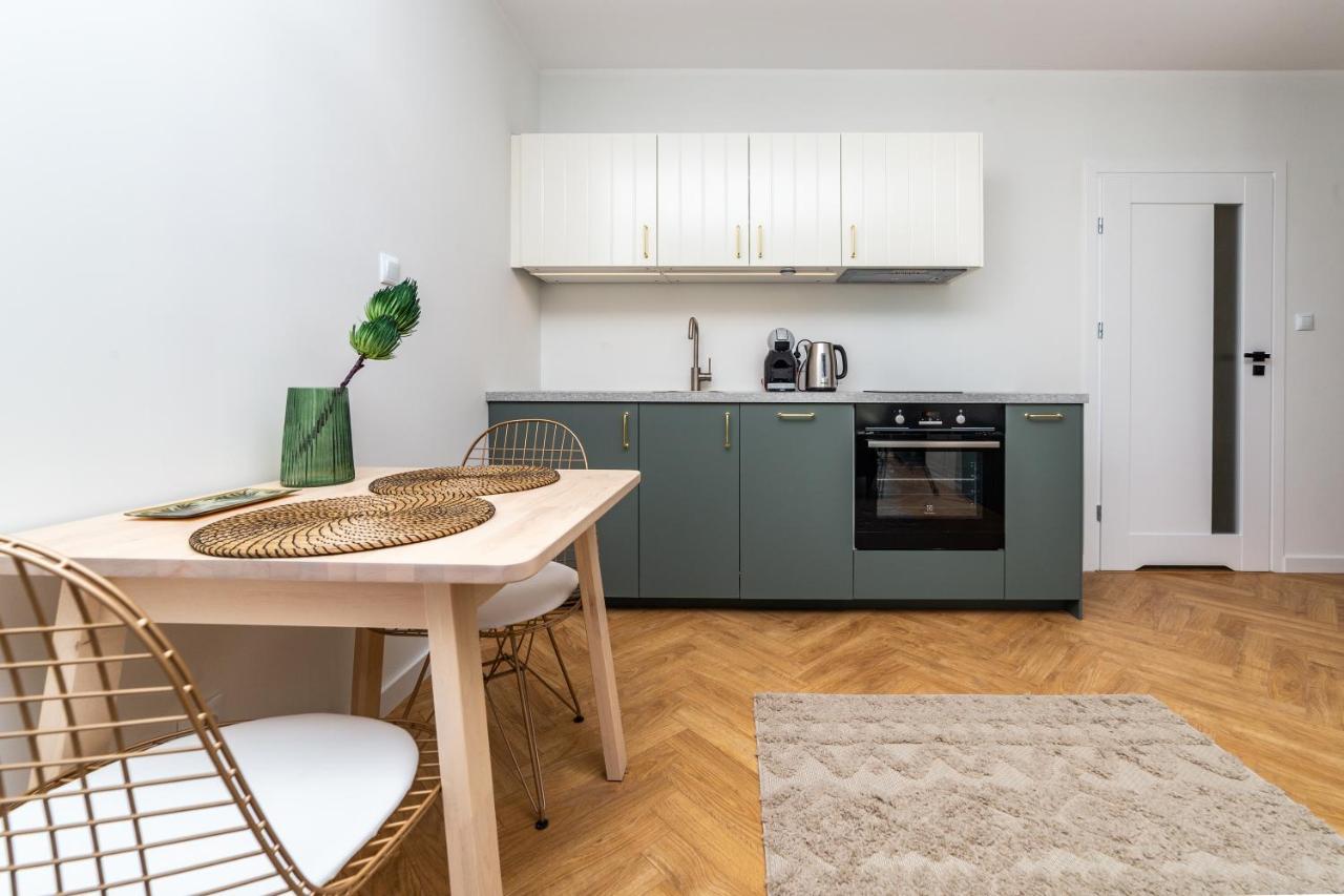 Pobookowane Barbary Delux Old Town Apartment *