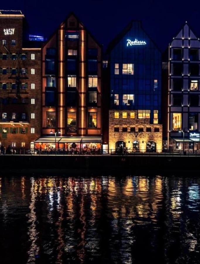 Baltic Riviera - Luxurious With Patio And River View Apartment Gdansk