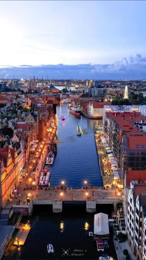 Apartment Baltic Riviera - Luxurious With Patio And River View Danzig