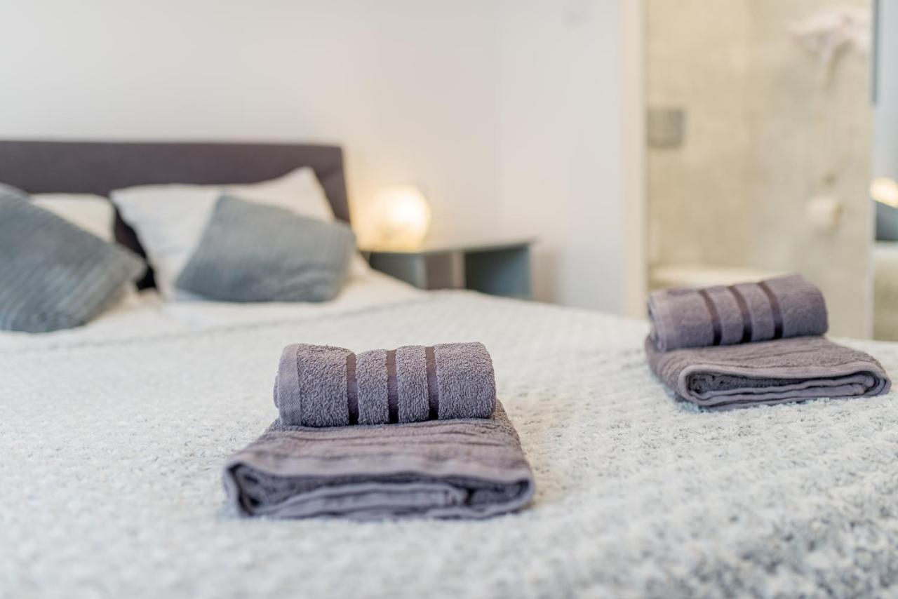 White Homestay