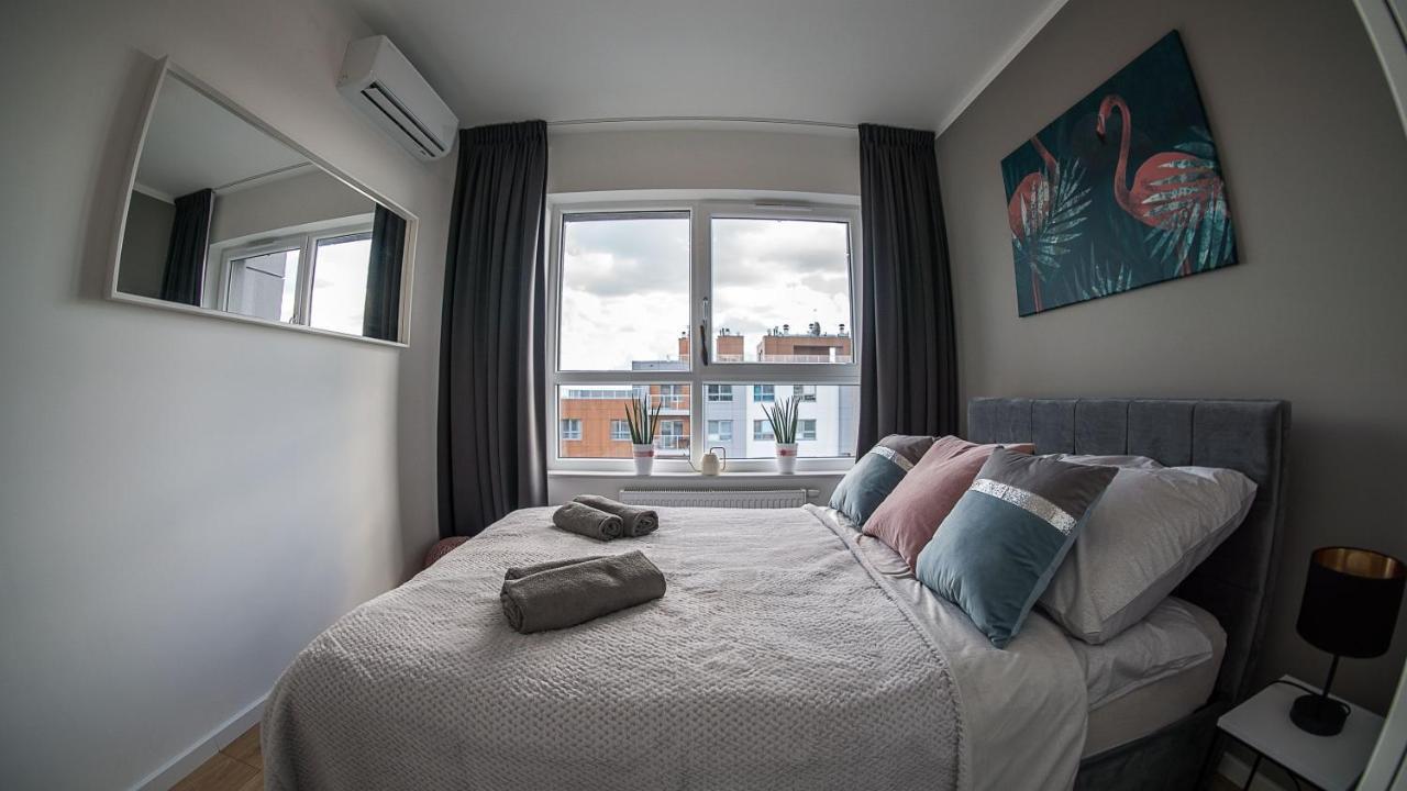 Baltica Towers Modern White&black Aparthotel