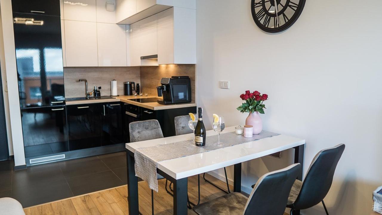 Baltica Towers Modern White&black Aparthotel Gdansk