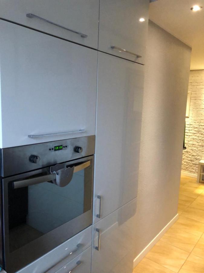 Apartament White Glove Kolobrzeska *