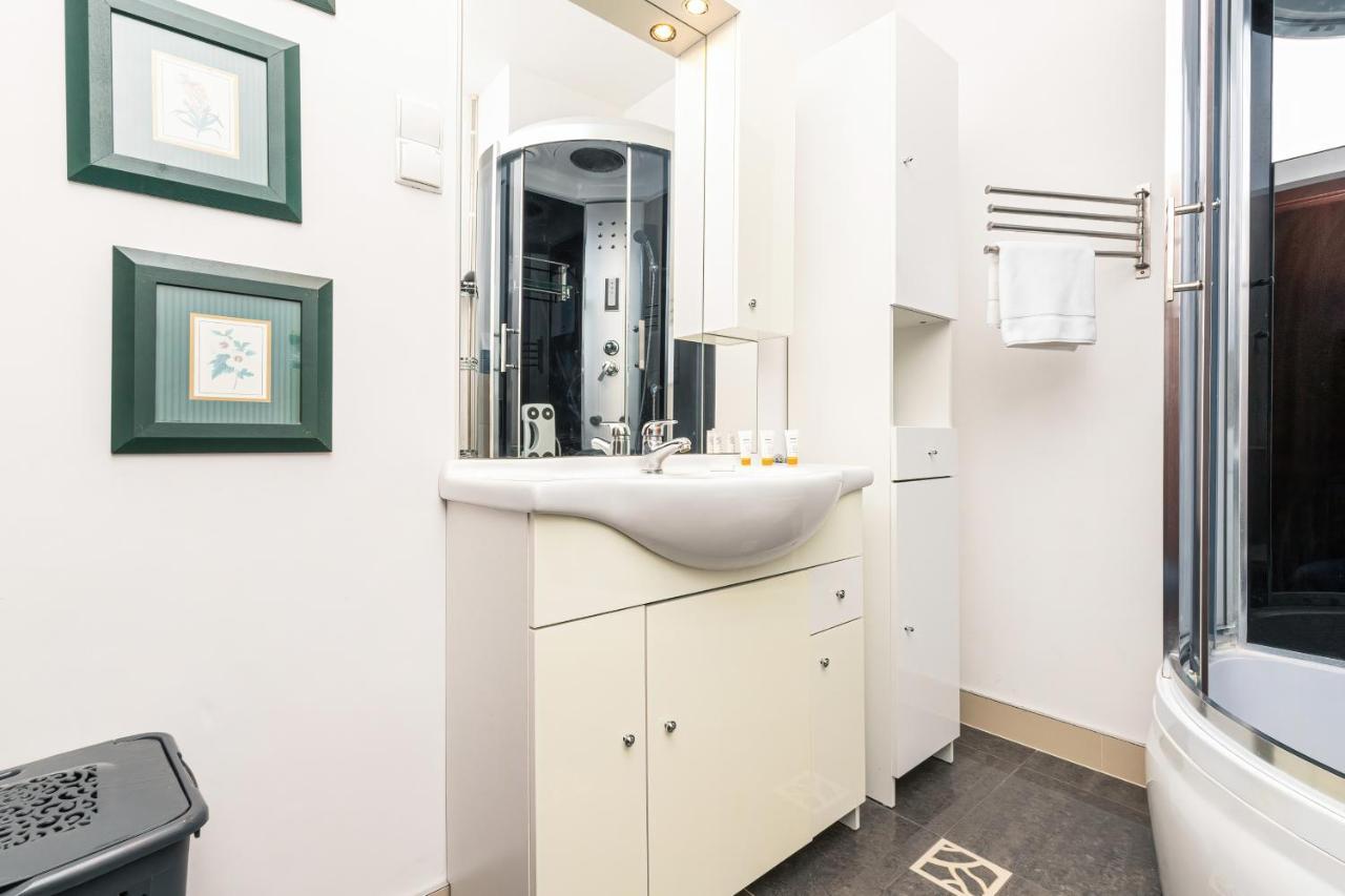 Apartment Jabloniowa By Renters *