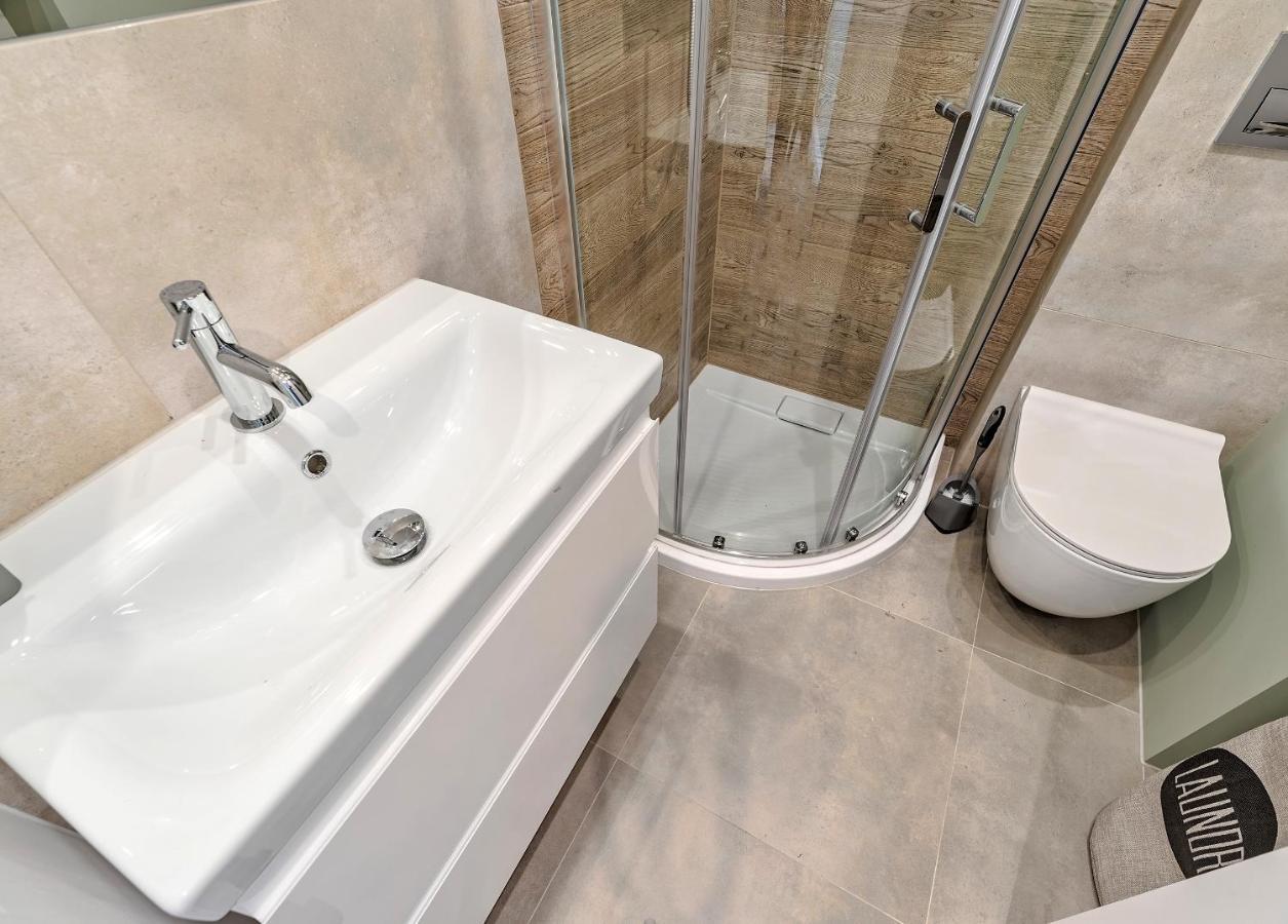 Garden Flat - City Center Huoneisto