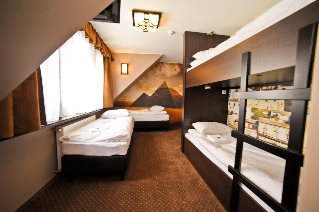 World - Old Town Hostel