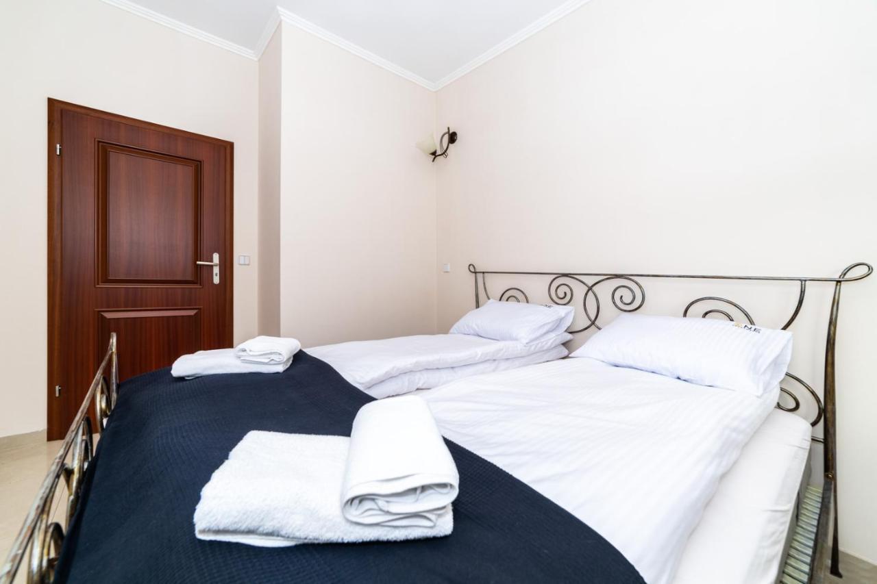Beige - Neptun Park By Oneapartments Apartament