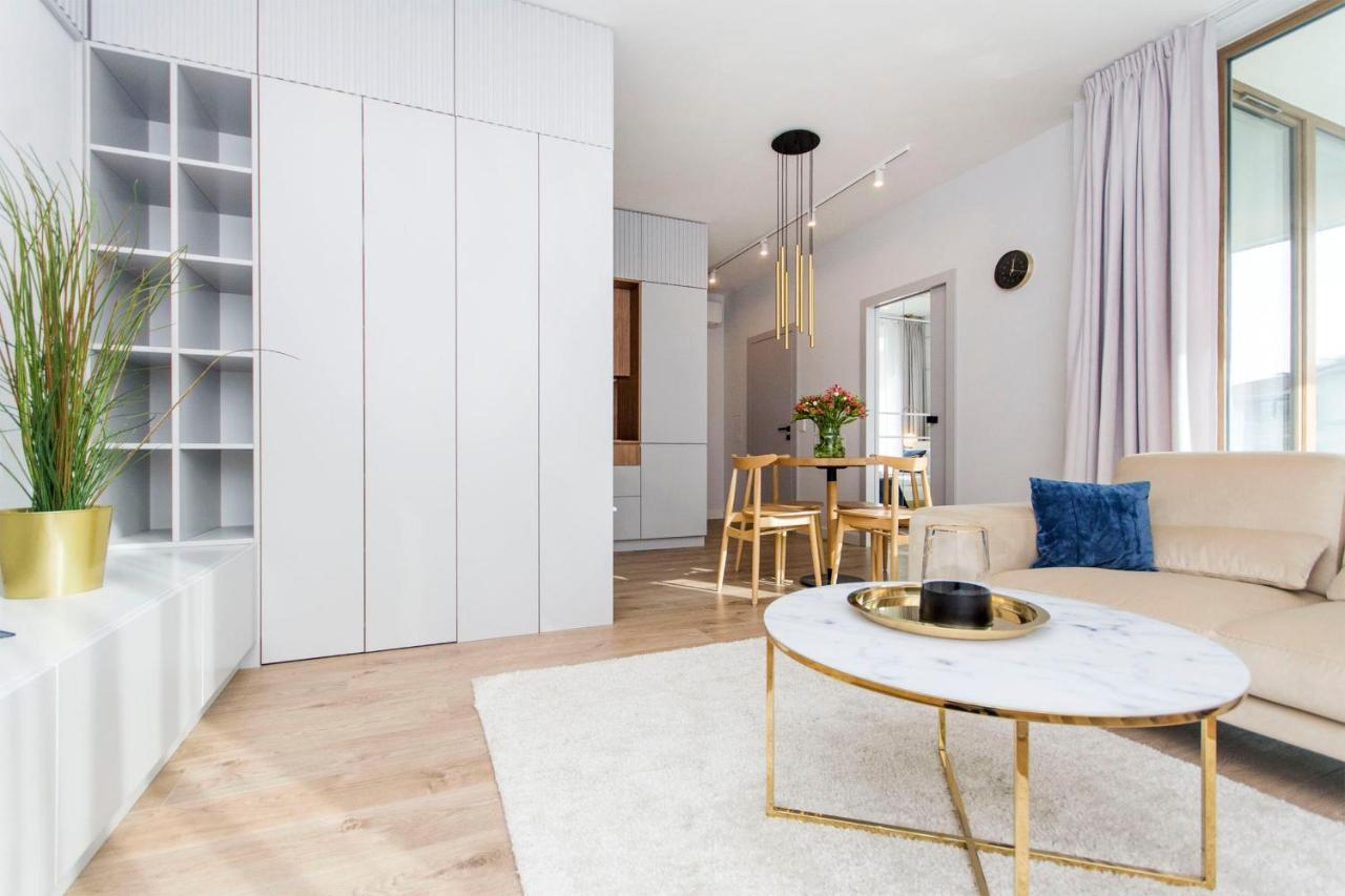 Gold Rentyear Apartment