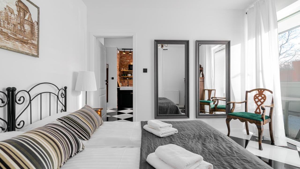 Apartment Comfy - Stare Z Ogrodem
