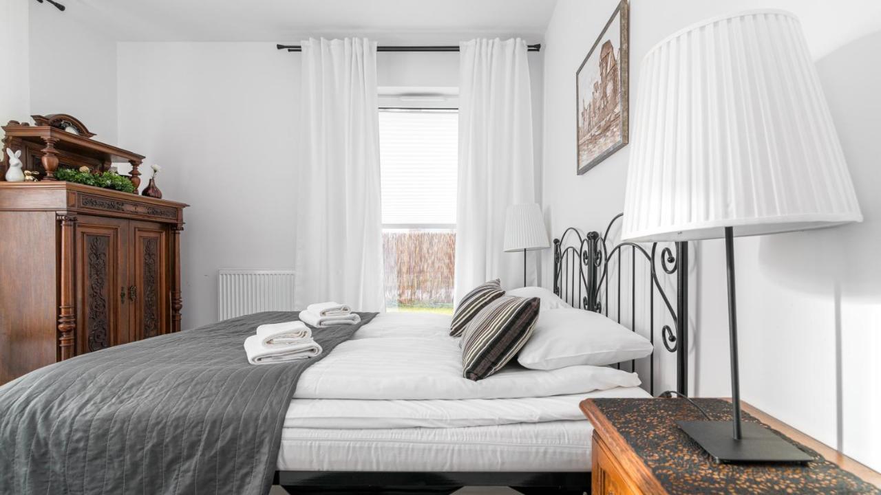 Comfy - Stare Z Ogrodem Apartment *