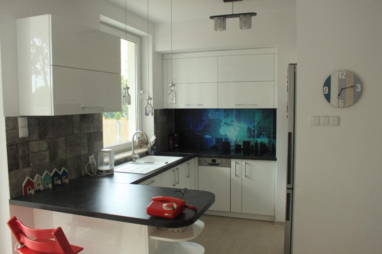 Apartment Sunny Sleeps 4 By The Beach With Garden Patio - Przymorze Gdansk