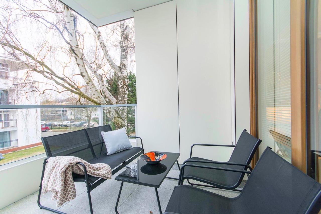 Margo Rentyear Apartment