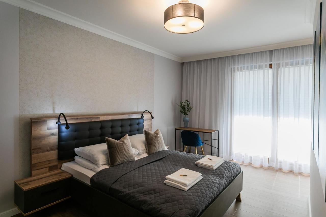 Papillon Apartment