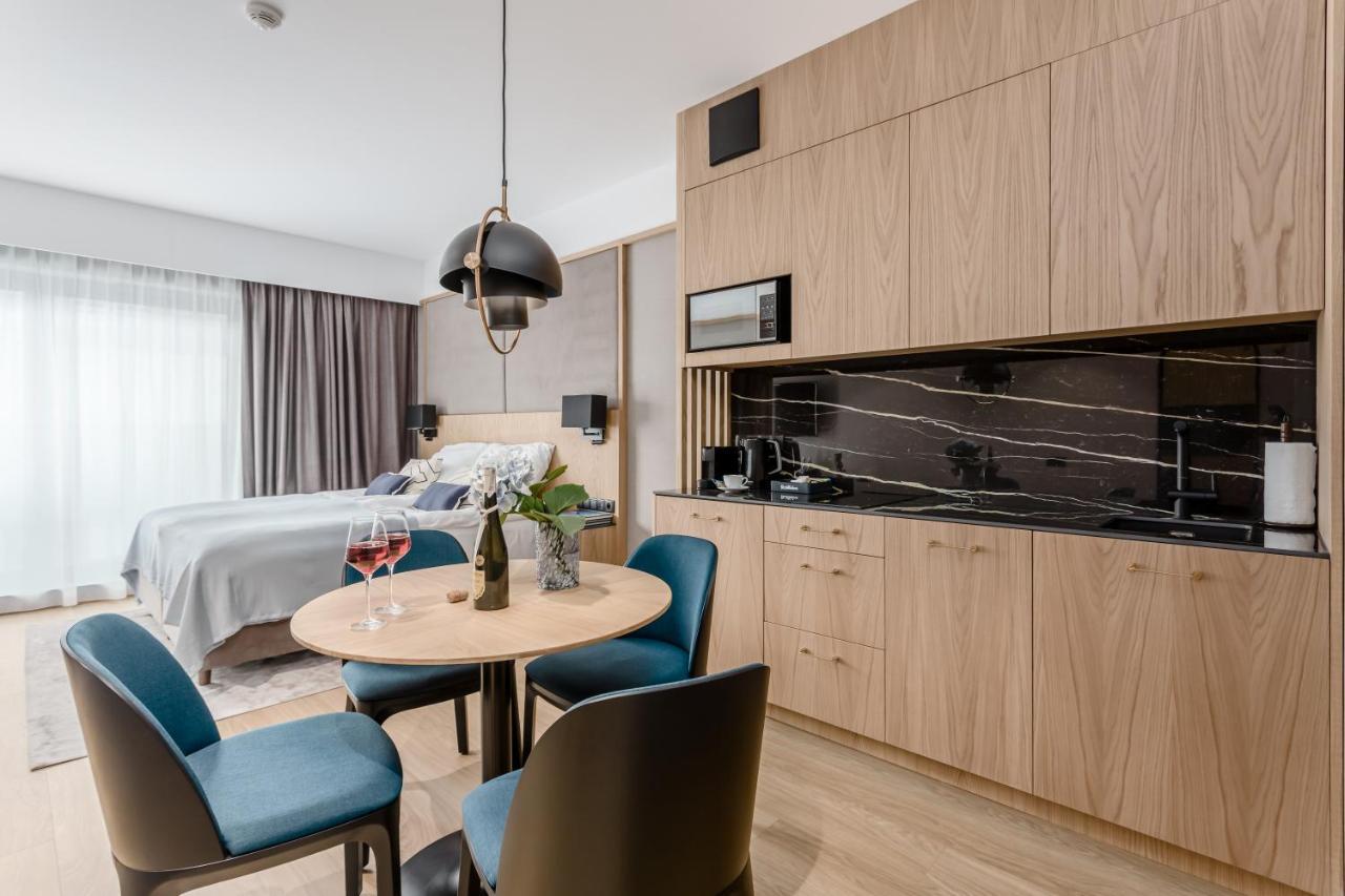 Apartment Deo Plaza By Rent Like -navy Blue- *