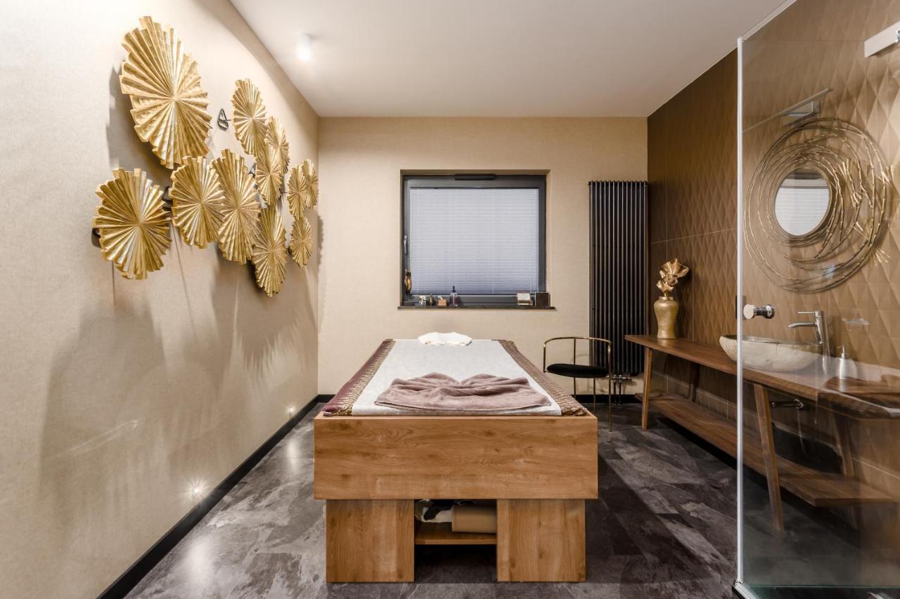 Apartment Deo Plaza By Rent Like -navy Blue- *