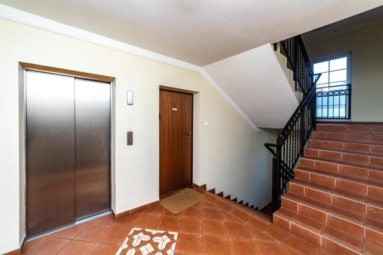 Grey By Oneapartments Gdańsk