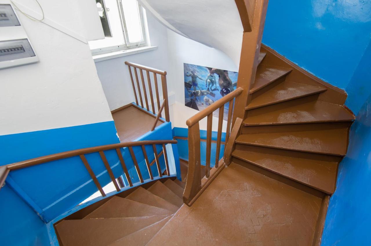 Uwh Albergue *