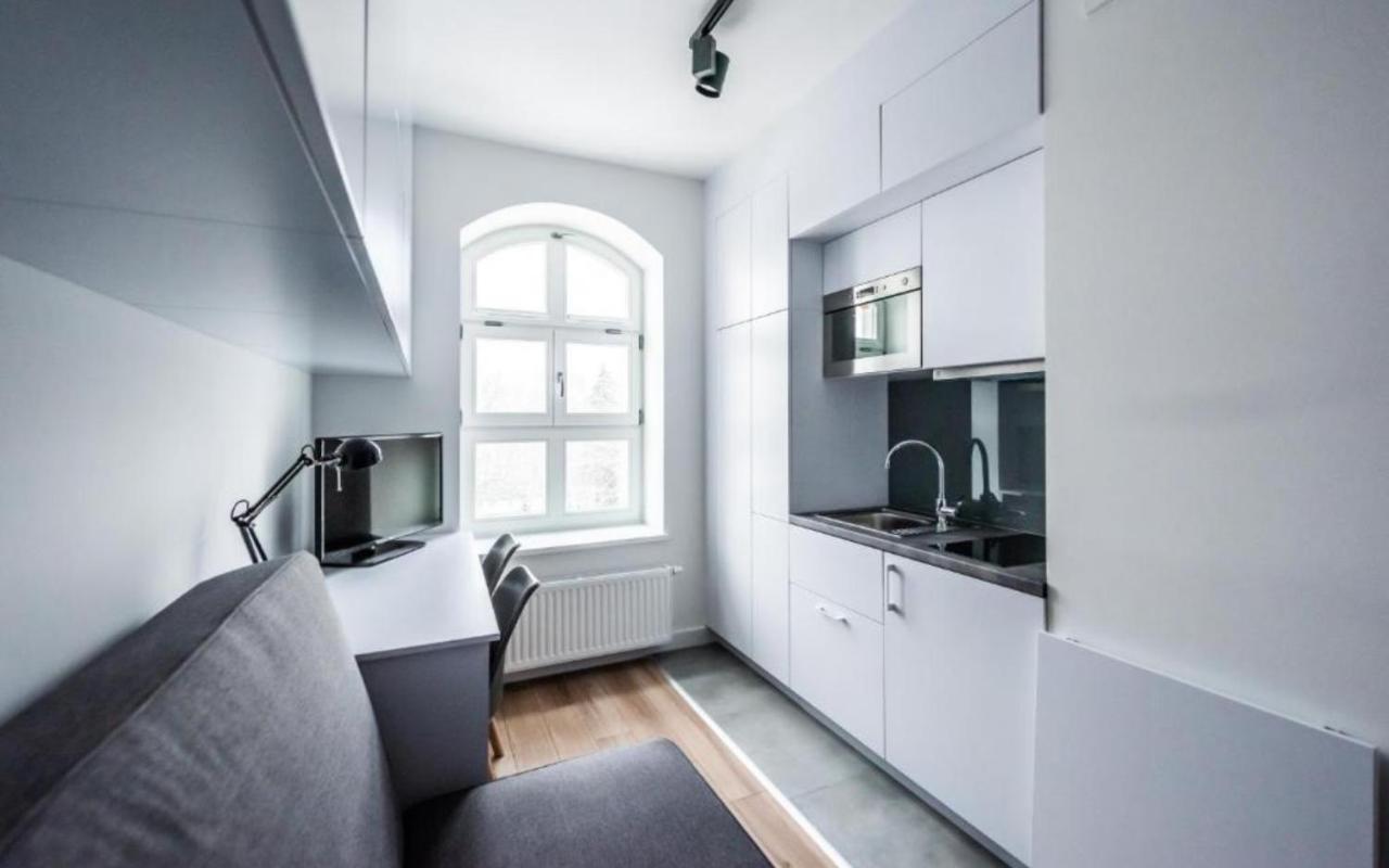 Do Studzienki 65 *