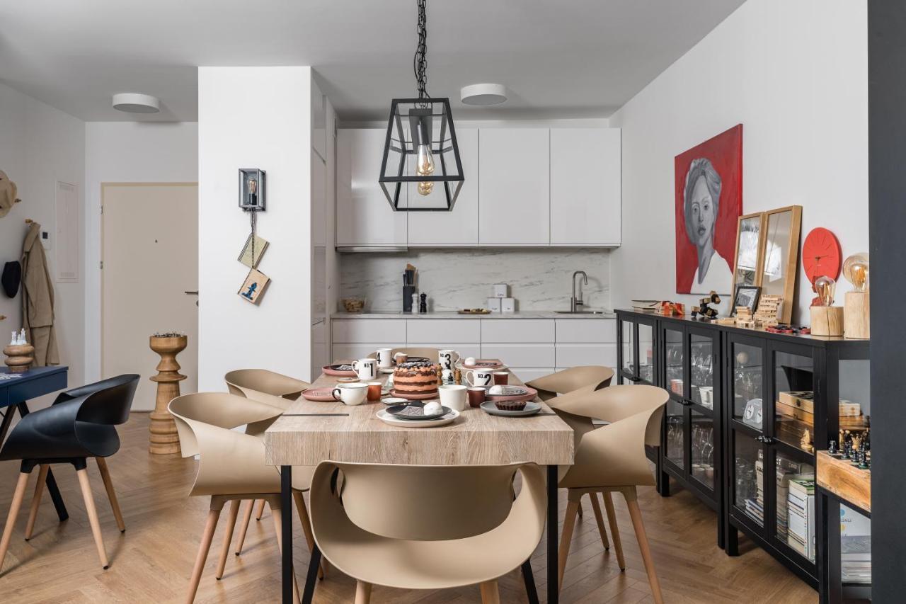 Queen's Gambit By Blue Mandarin Apartamento