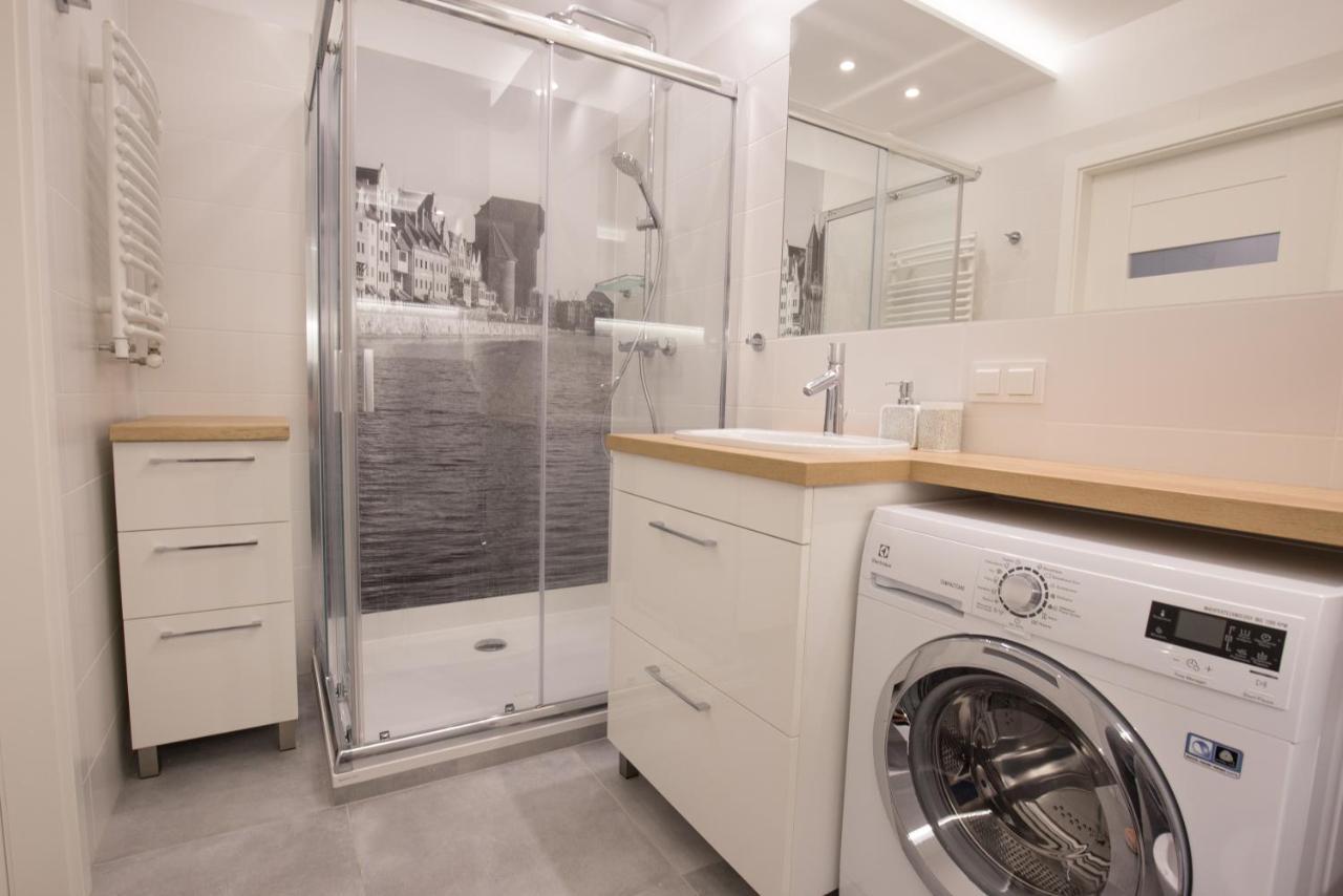 Apartlogy Aura2 105 - Experience Intelligent Living While Travelling
