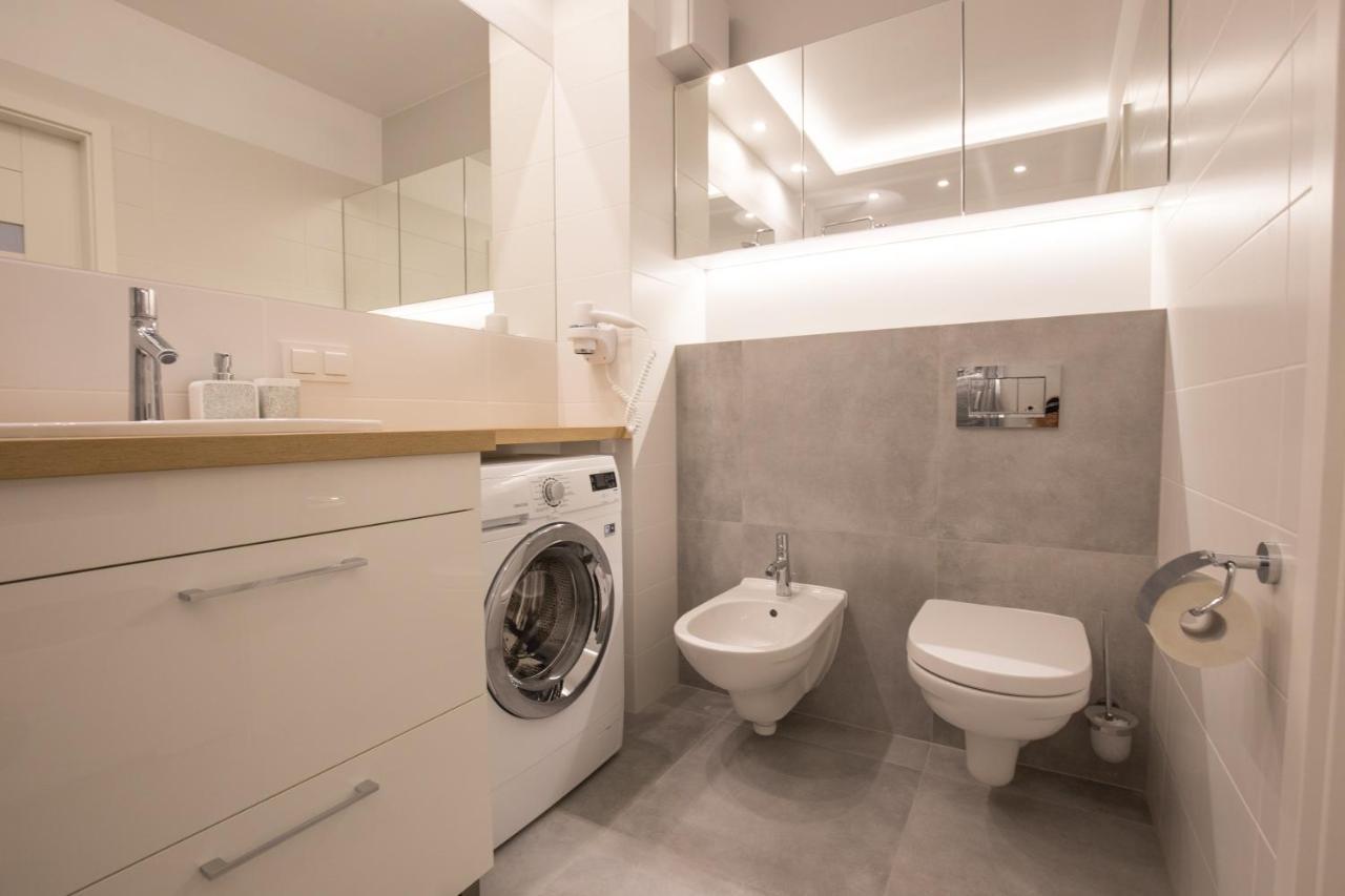 Apartlogy Aura2 105 - Experience Intelligent Living While Travelling Apartment Gdansk