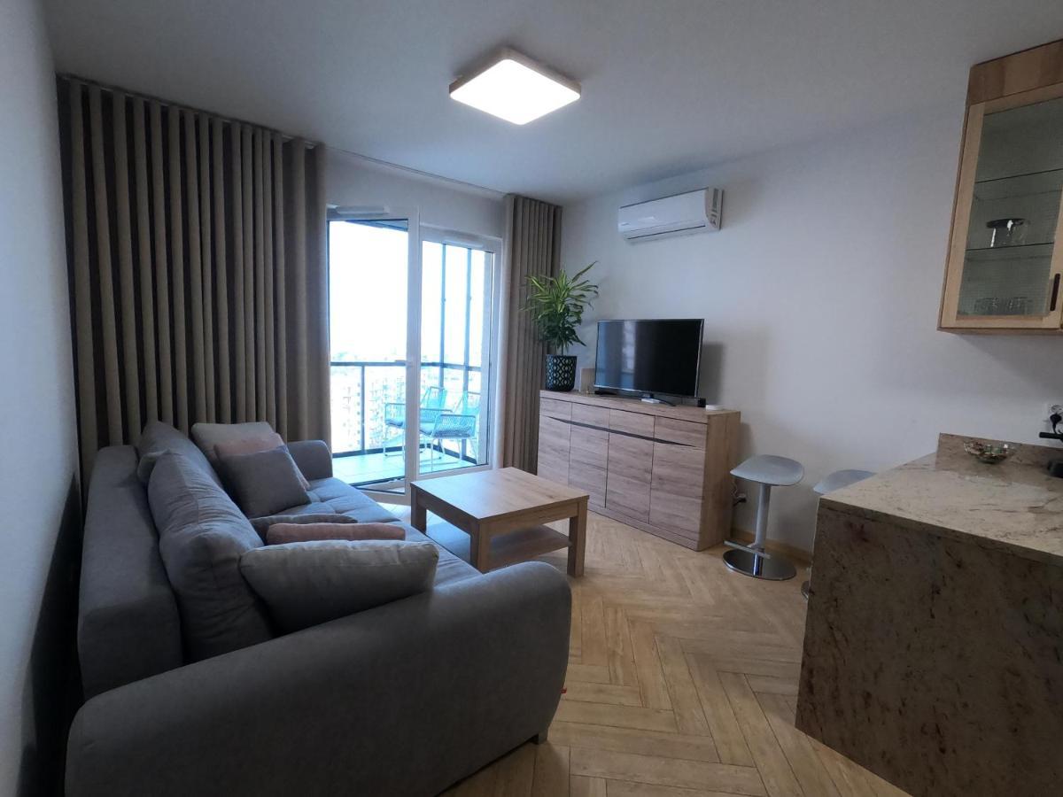 Komfortowy Apartament 2 Pokojowy Blisko Morza