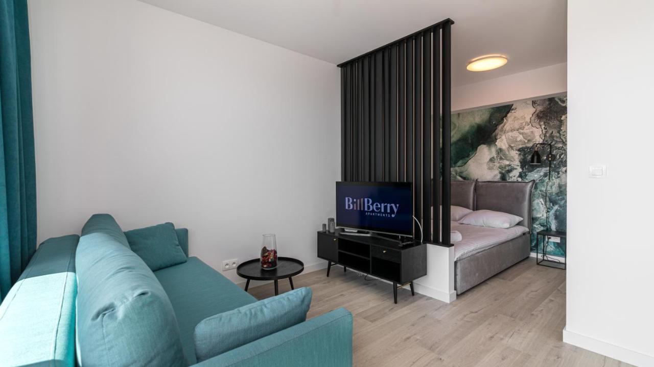 17th Floor Sea View - Billberry *