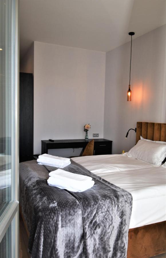 Patio Riverfront Aparthotel Gdansk