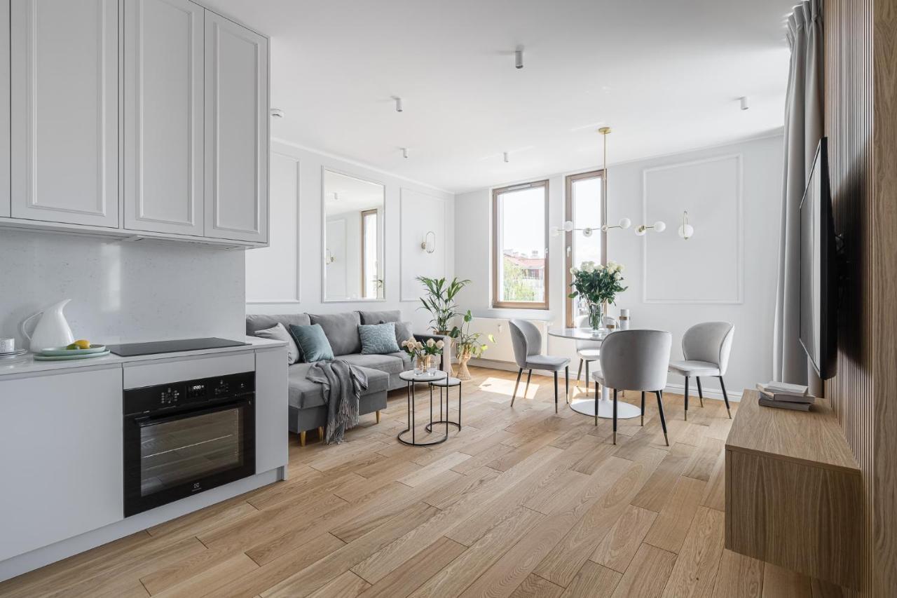 White Superior By Oneapartments Gdańsk