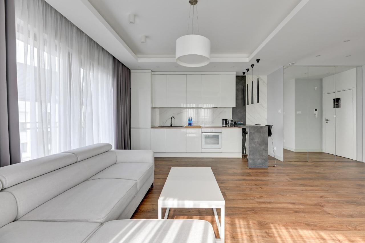 Downtown River View Apartment Gdansk