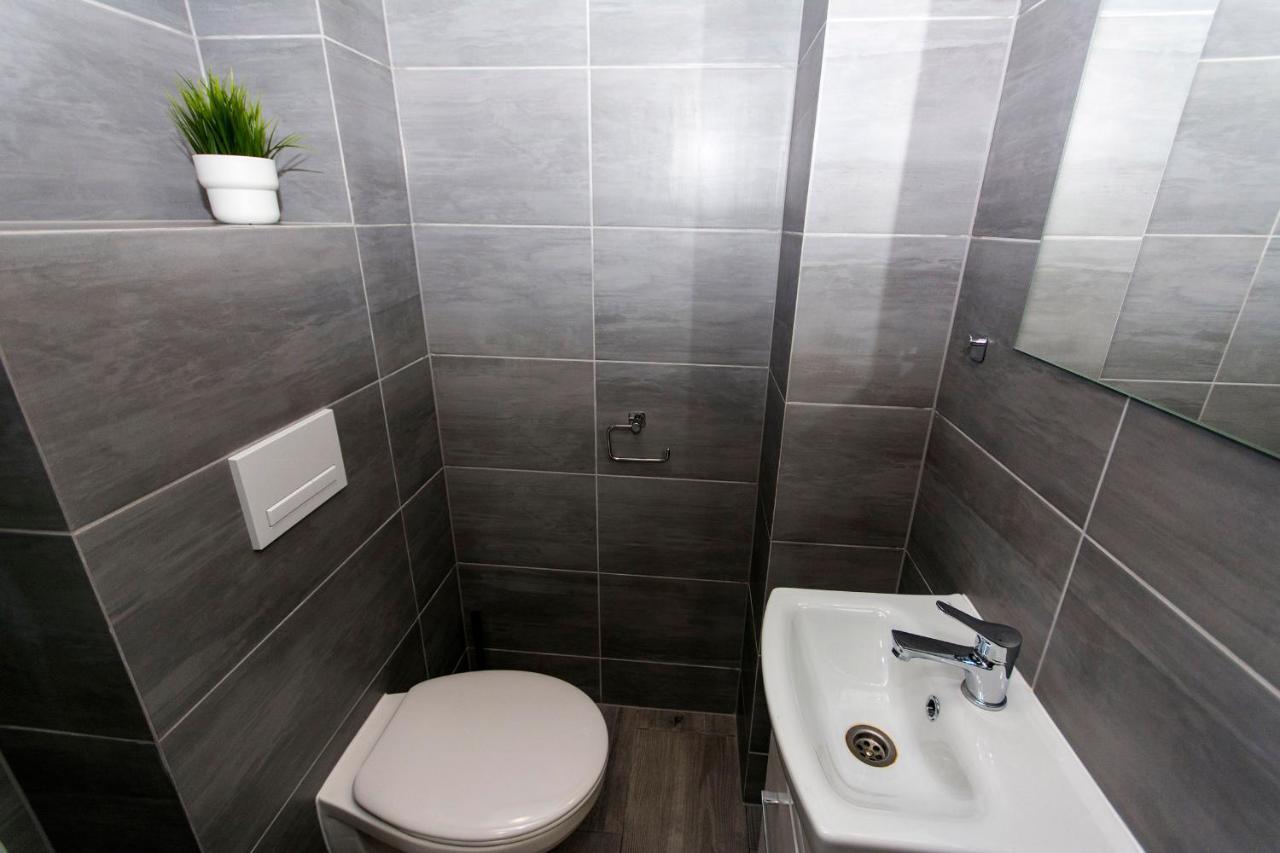 White Rooms Rentyear Apartments Guest house Gdansk