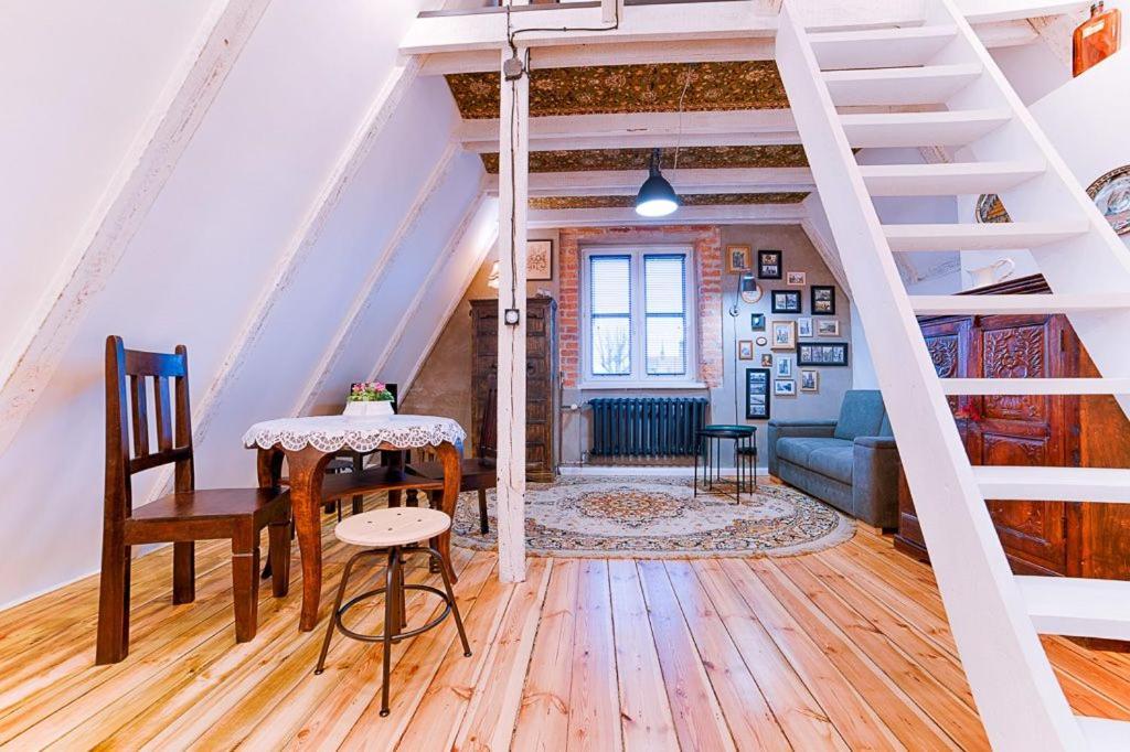 Apartament Ogarna *