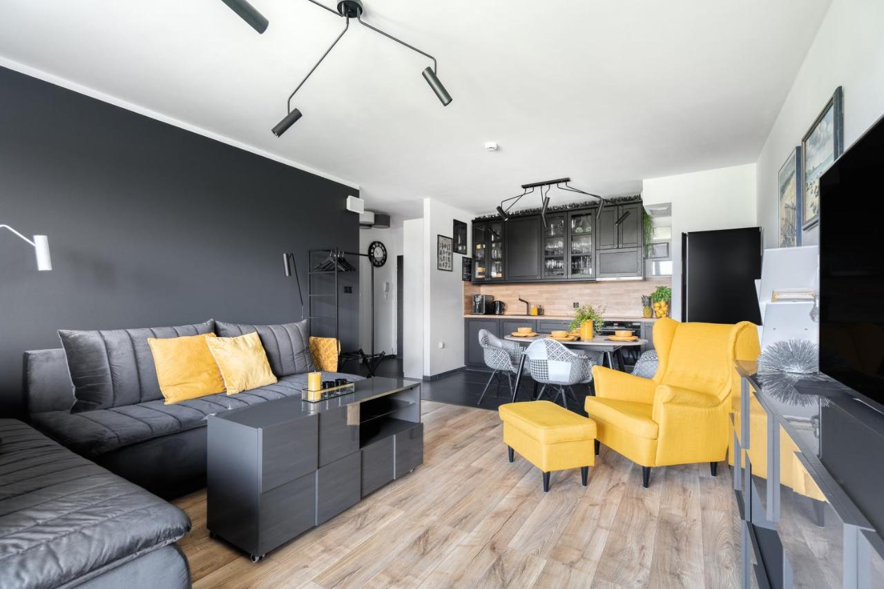 Aparthotel Baltica Towers Modern White&black Gdansk