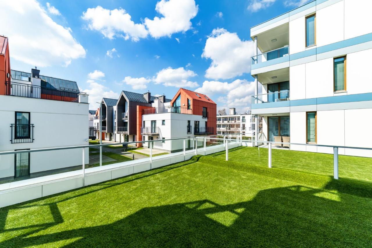 White Deluxe With Terrace By Oneapartments Gdańsk