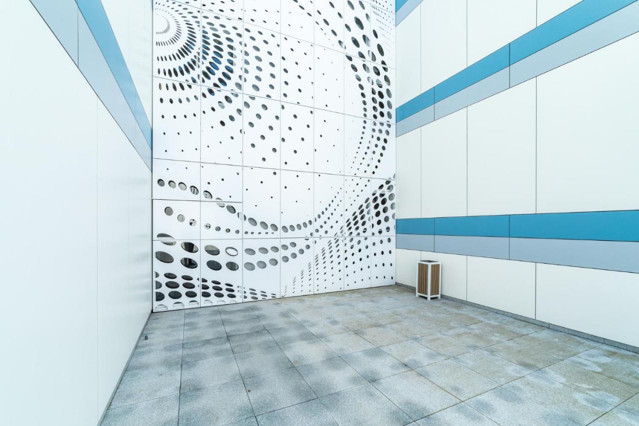 White Deluxe With Terrace By Oneapartments Apartment *