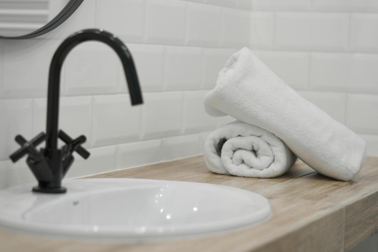 Provence Apartments,