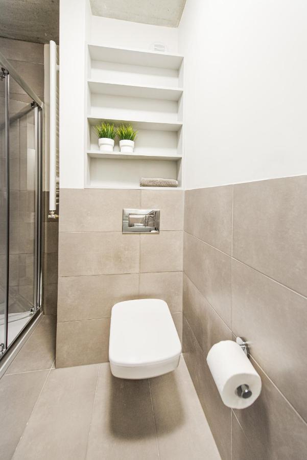 Hostel Milestone Center *