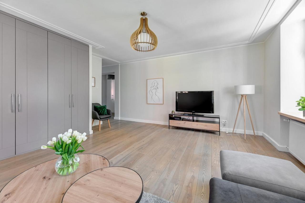 Wave - Mariacka Old Town Apartment *