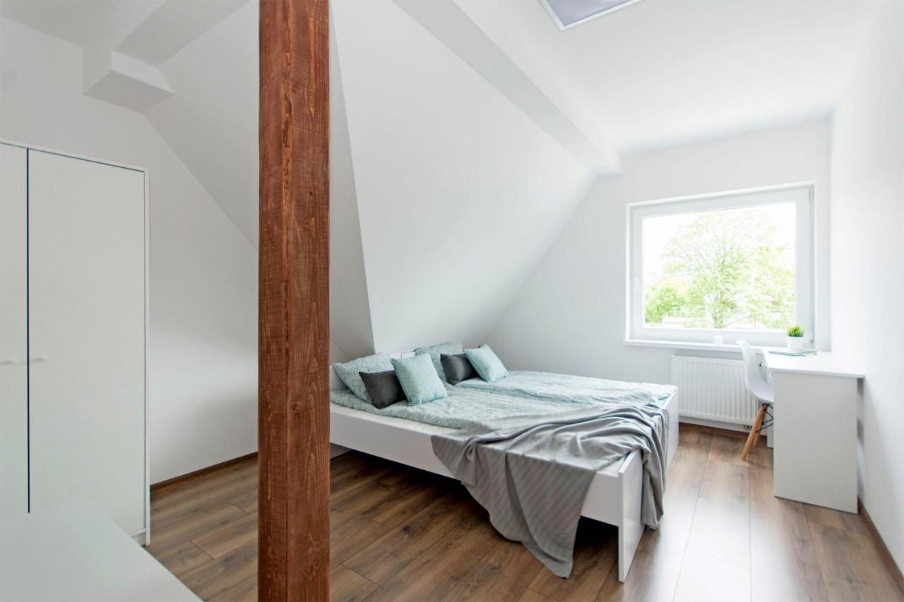 White Rooms Rentyear Apartments Guest house *
