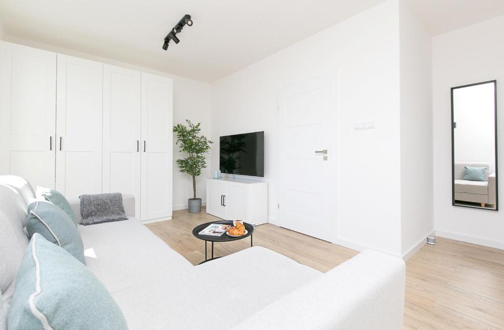 Apartament White Zajezdnia Wrzeszcz Apartament Gdańsk