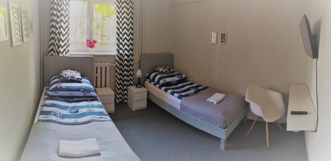Leszka Bialego - Osobne Pietro Domu Z Prywatnym Wejsciem Apartment *