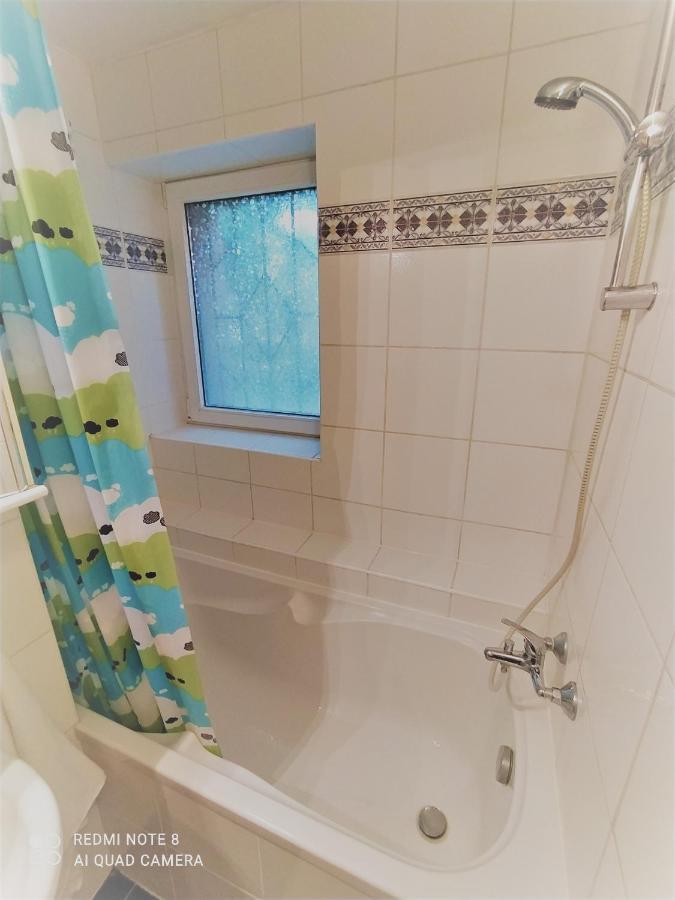 Leszka Bialego - Osobne Pietro Domu Z Prywatnym Wejsciem Apartment *