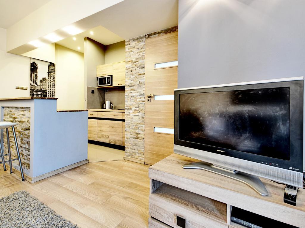 Apartament Kameralny Iii Na Starowce Apartment *