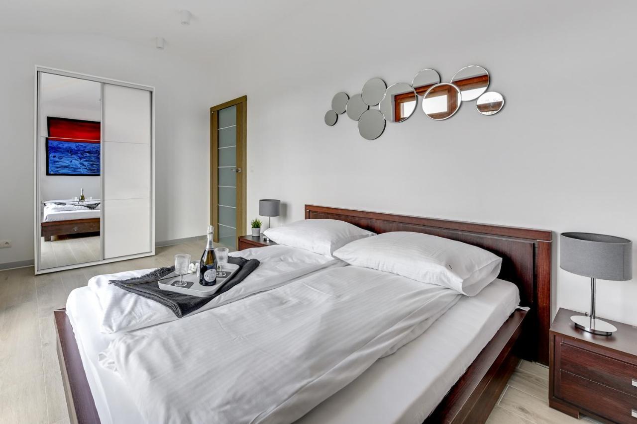 Grand - Neptun Park Escala Seaside