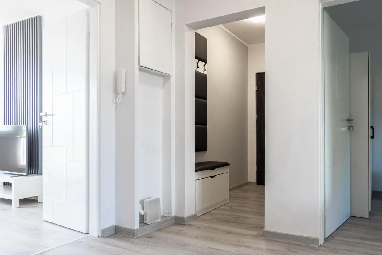 Apartment Quadratum By Renters *