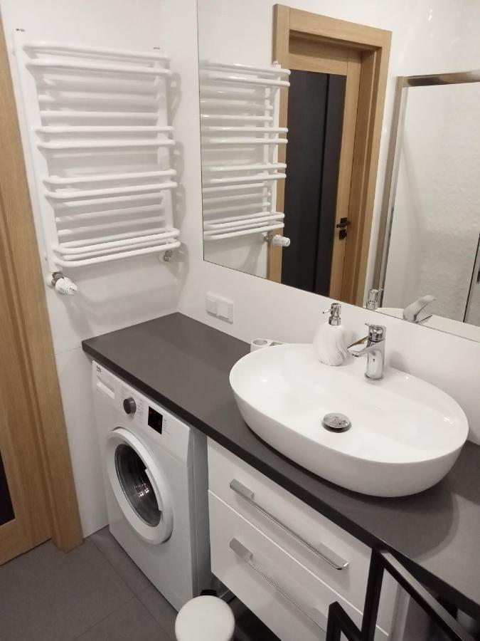 Apartament Bursztynowy Lägenhet