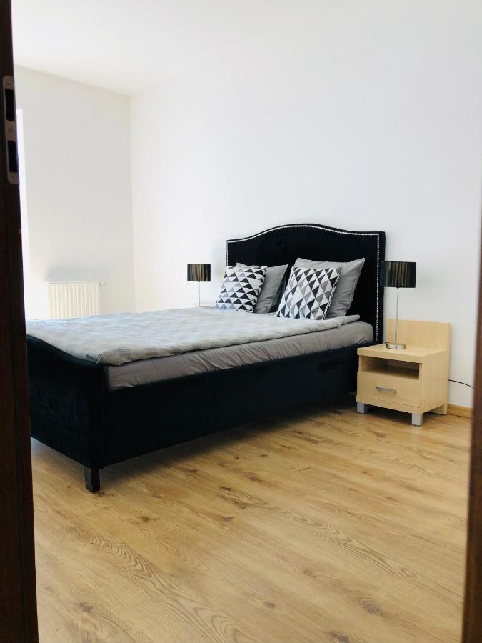 *14th Floor A Lot Of Sun - Near Baltic Baltic Sea And Reagaen Park - Big Balkoon - Nice View - Private Parking Place - Oldtown 20min And Sopot 10min Căn hộ Gdansk