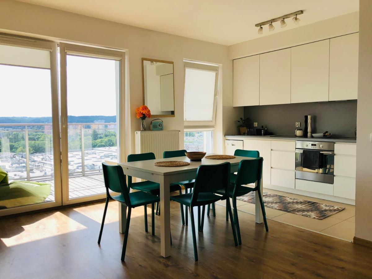 Căn hộ *14th Floor A Lot Of Sun - Near Baltic Baltic Sea And Reagaen Park - Big Balkoon - Nice View - Private Parking Place - Oldtown 20min And Sopot 10min