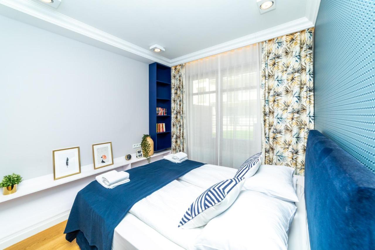 Niebieski - Neptun Park By Oneapartments