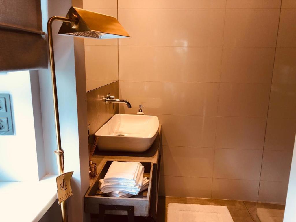 The Secretary's In Oliva Apartment Danzig